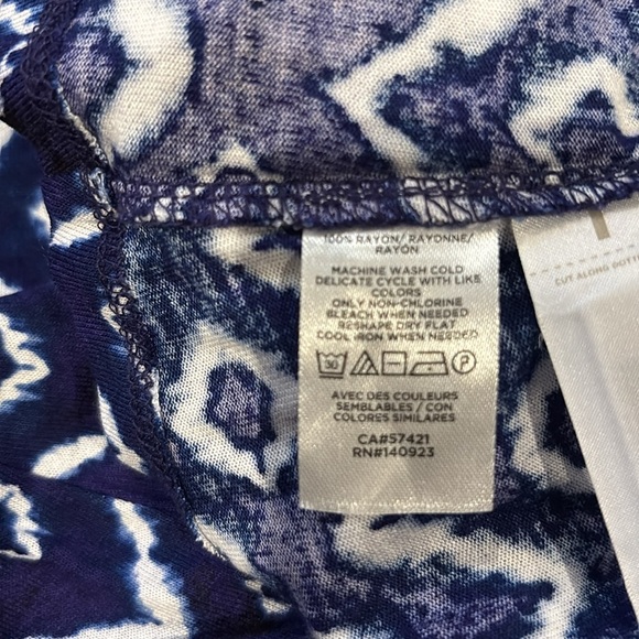 LOFT Halter Swing Sleeveless,Geo Print,Keyhole back,soft stretch,light,summee - Picture 10 of 10